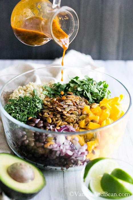 Healthy Chipotle Salad Dressing 