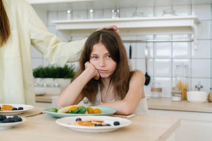 girl does not want to eat