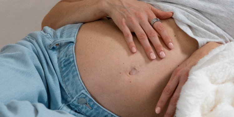Mum wearing an Oura ring